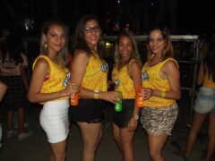Oktober 10 Anos